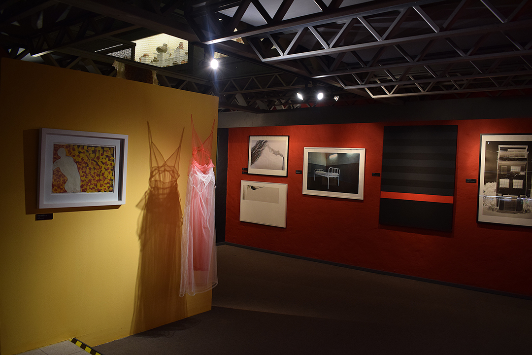 «El exilio. La Colección Mendonca en el Museo», CAV/Museo del barro. Vista de sala. Cortesía